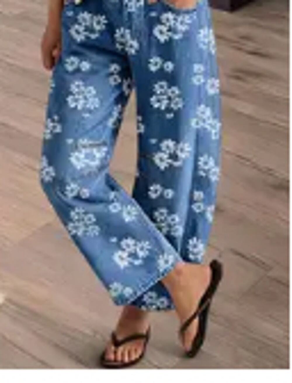 NWT Flemingals Floral Pattern Mid Waist Barrel Leg Crop Jeans Sz 2XL